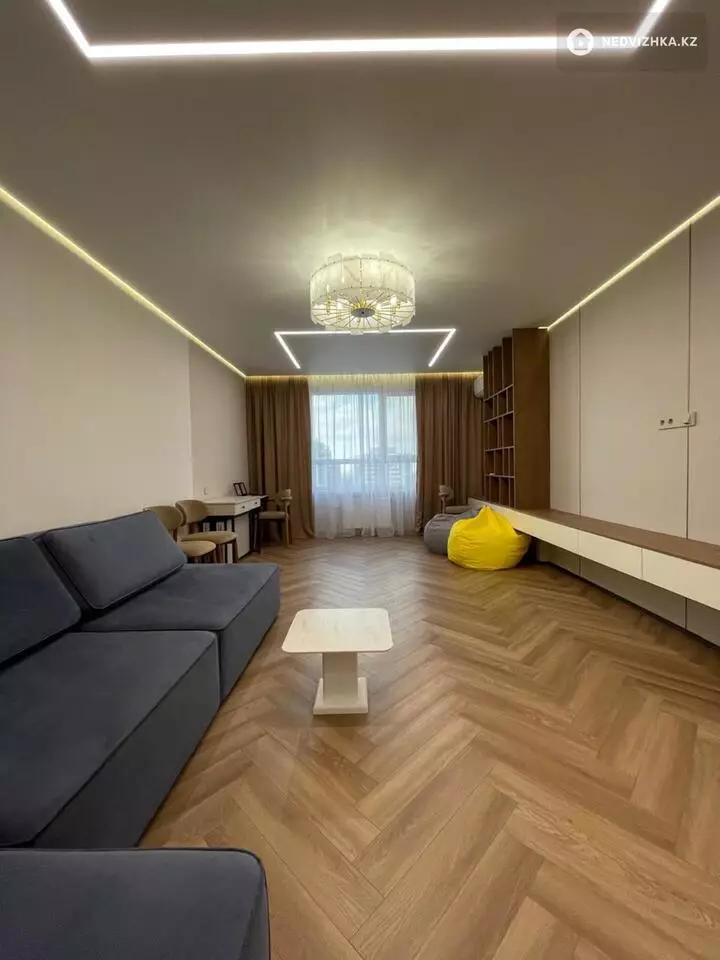 3-комнатная квартира, этаж 13 из 16, 108 м², фотография 2