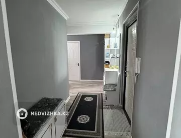 3-комнатная квартира, этаж 3 из 5, 90 м², миниатюра 1