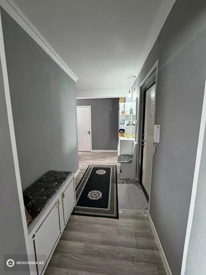 3-комнатная квартира, этаж 3 из 5, 90 м²