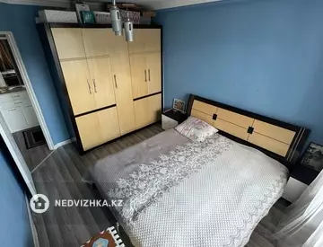 3-комнатная квартира, этаж 3 из 5, 90 м², миниатюра 4