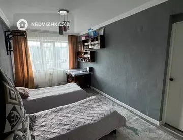 3-комнатная квартира, этаж 3 из 5, 90 м², миниатюра 10
