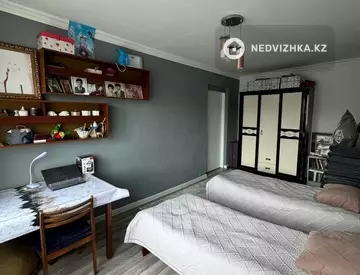 3-комнатная квартира, этаж 3 из 5, 90 м², миниатюра 12