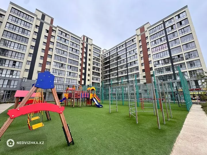 2-комнатная квартира, этаж 9 из 9, 37 м²