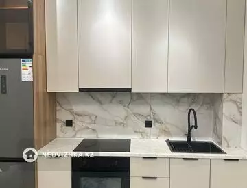 3-комнатная квартира, этаж 2 из 9, 48 м², миниатюра 4