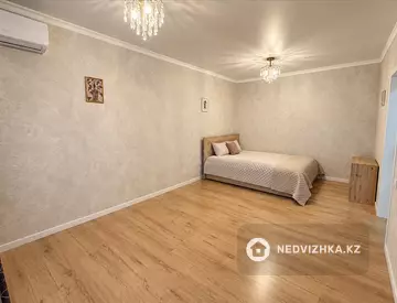 1-комнатная квартира, этаж 9 из 13, 44 м², миниатюра 11