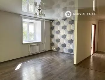 2-комнатная квартира, этаж 1 из 2, 51 м², миниатюра 3