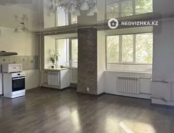 2-комнатная квартира, этаж 1 из 2, 51 м², миниатюра 2
