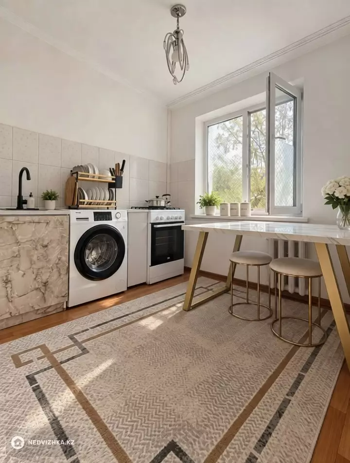 1-комнатная квартира, этаж 2 из 4, 33 м²