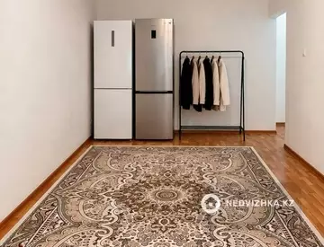 1-комнатная квартира, этаж 2 из 4, 33 м², миниатюра 2