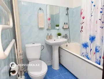 1-комнатная квартира, этаж 2 из 4, 33 м², миниатюра 4