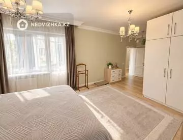 5-комнатная квартира, этаж 8 из 10, 140 м², миниатюра 11