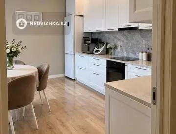 5-комнатная квартира, этаж 8 из 10, 140 м², миниатюра 12