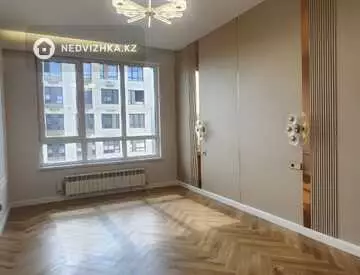 2-комнатная квартира, этаж 10 из 12, 40 м², миниатюра 1