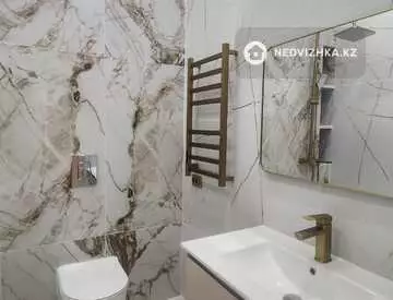 2-комнатная квартира, этаж 10 из 12, 40 м², миниатюра 12