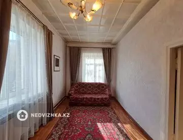 3-комнатная квартира, этаж 2 из 2, 62 м², На длительный срок, миниатюра 3