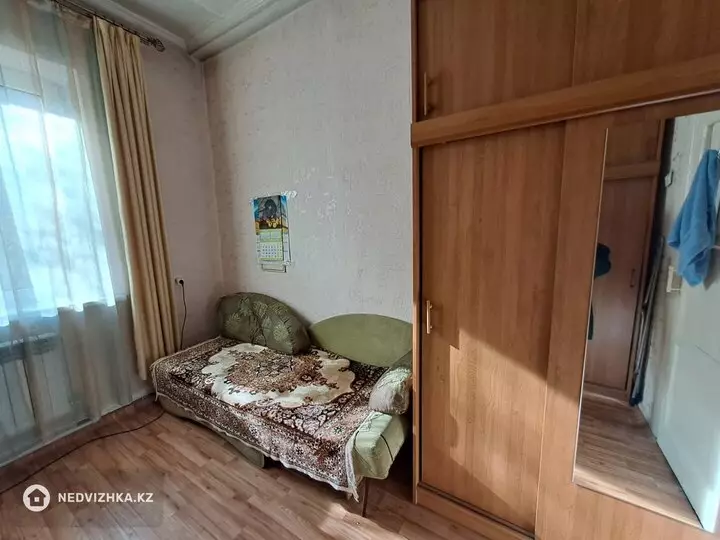3-комнатная квартира, этаж 2 из 2, 62 м², На длительный срок, фотография 4