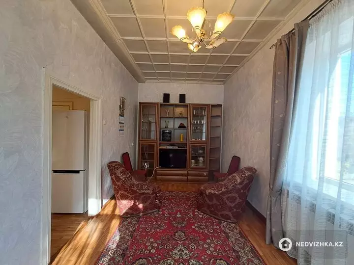 3-комнатная квартира, этаж 2 из 2, 62 м², На длительный срок, фотография 5