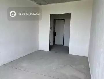 1-комнатная квартира, этаж 9 из 12, 42 м², миниатюра 6