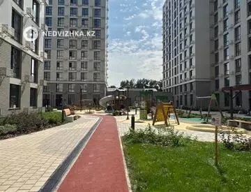 1-комнатная квартира, этаж 9 из 12, 42 м², миниатюра 10