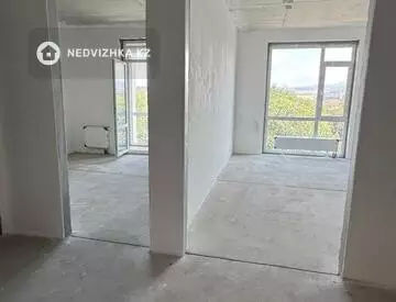 1-комнатная квартира, этаж 9 из 12, 46 м², миниатюра 5