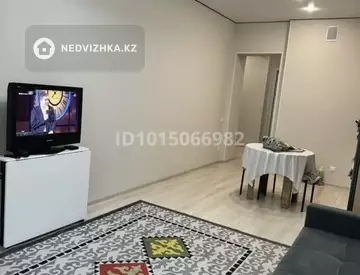 2-комнатная квартира, этаж 2 из 12, 47 м², миниатюра 4