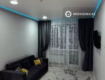 1-комнатная квартира, этаж 3 из 10, 33 м², миниатюра 1