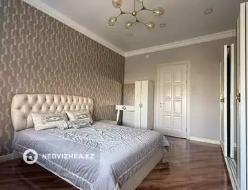 4-комнатная квартира, этаж 13 из 16, 140 м², миниатюра 4