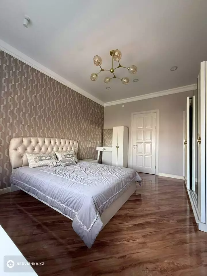 4-бөлмелі пәтер, қабат 13 барлық қабат саны 16, 140 м², 4-фотосурет