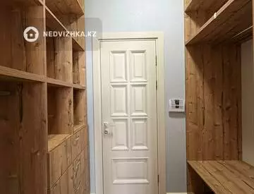 4-комнатная квартира, этаж 13 из 16, 140 м², миниатюра 8
