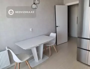1-комнатная квартира, этаж 9 из 10, 46 м², миниатюра 6