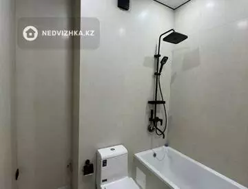 1-комнатная квартира, этаж 6 из 12, 46 м², миниатюра 2