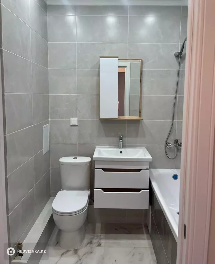 2-комнатная квартира, этаж 11 из 12, 41 м², фотография 4