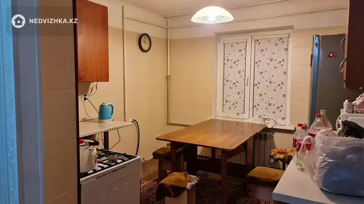 2-комнатная квартира, этаж 1 из 5, 58 м², фотография 2