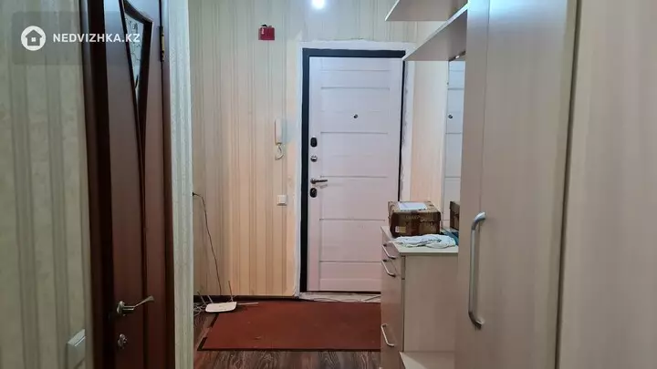 2-комнатная квартира, этаж 1 из 5, 58 м², фотография 3