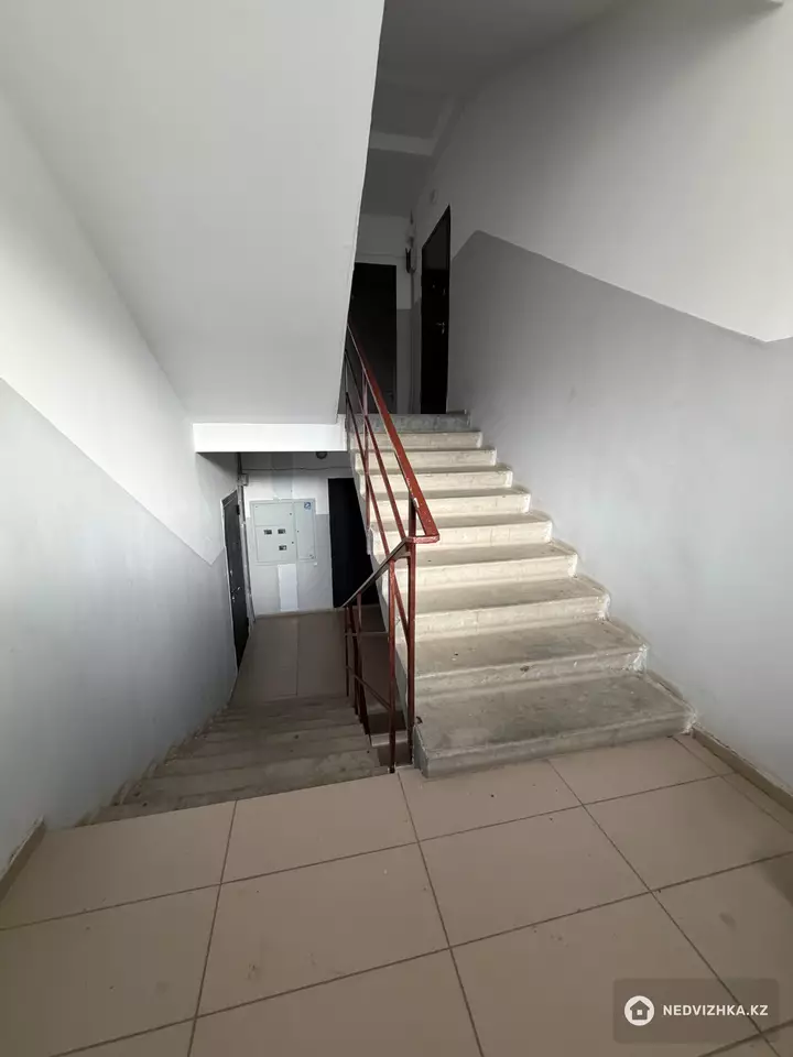 2-комнатная квартира, этаж 5 из 6, 77 м², фотография 3