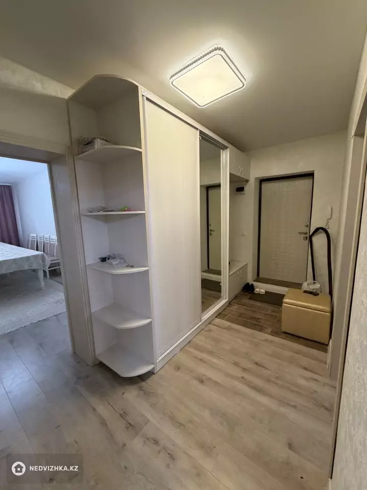 2-комнатная квартира, этаж 5 из 6, 77 м², фотография 4