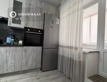 2-комнатная квартира, этаж 5 из 6, 77 м², миниатюра 11