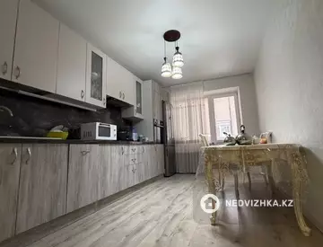 2-комнатная квартира, этаж 5 из 6, 77 м², миниатюра 12