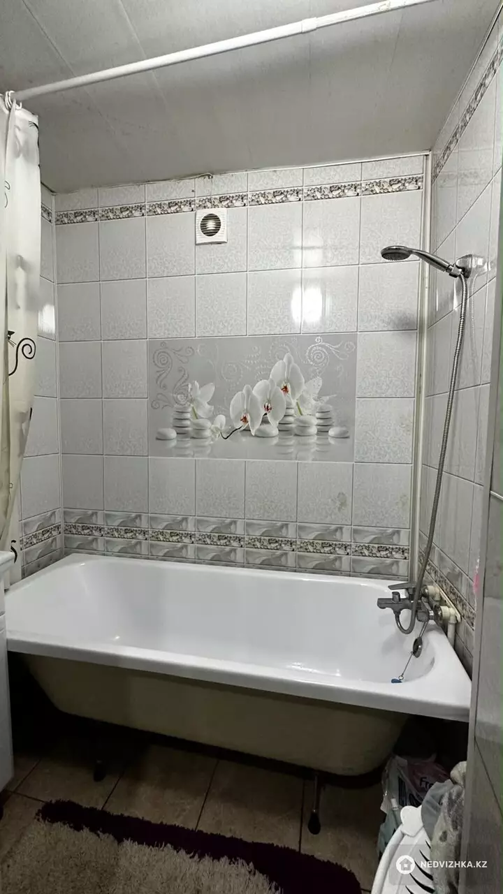 2-комнатная квартира, этаж 1 из 2, 50 м², фотография 4