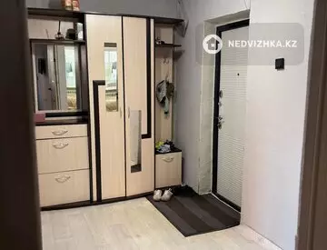 2-комнатная квартира, этаж 3 из 6, 52 м²