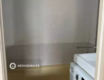 2-комнатная квартира, этаж 3 из 6, 52 м², миниатюра 6