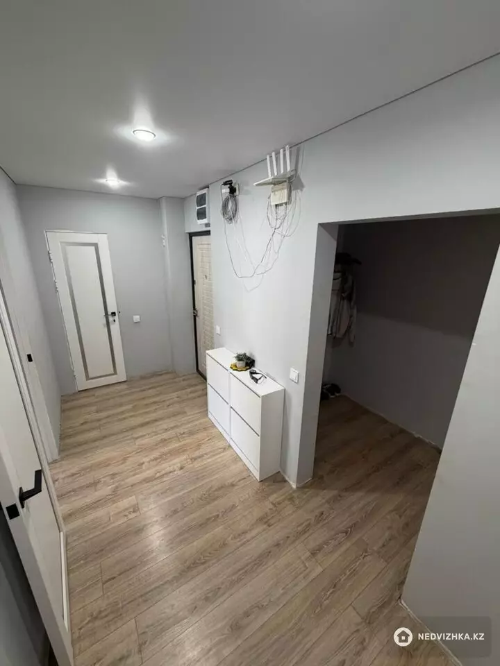 2-комнатная квартира, этаж 3 из 5, 69 м², фотография 2