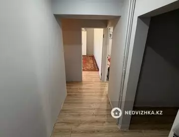 2-комнатная квартира, этаж 3 из 5, 69 м²