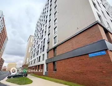 2-комнатная квартира, этаж 7 из 10, 38 м², миниатюра 2