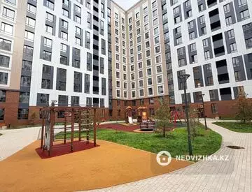 2-комнатная квартира, этаж 7 из 10, 38 м², миниатюра 4