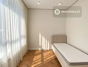 3-бөлмелі пәтер, қабат 13 барлық қабат саны 20, 70 м², На длительный срок, 5-нобай