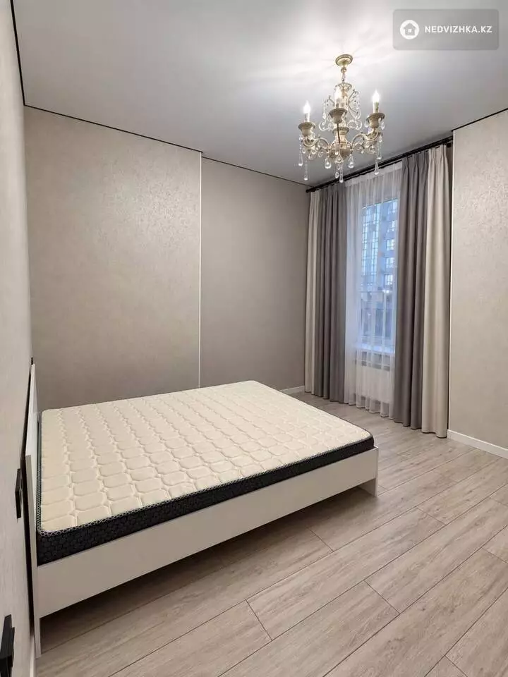 4-комнатная квартира, этаж 1 из 20, 100 м², На длительный срок, фотография 4