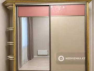4-комнатная квартира, этаж 1 из 20, 100 м², На длительный срок, миниатюра 6