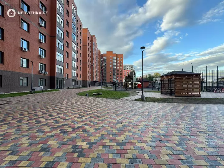 2-комнатная квартира, этаж 1 из 9, 85 м², фотография 3