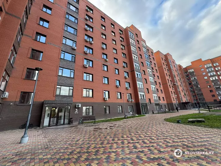 2-комнатная квартира, этаж 1 из 9, 85 м², фотография 4